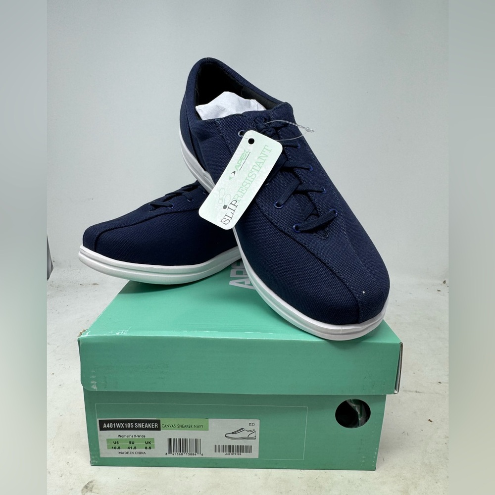 Navy Canvas Sneakers by Apex Slip Resistant‎ X-tra Wide New In Box - size 10.5